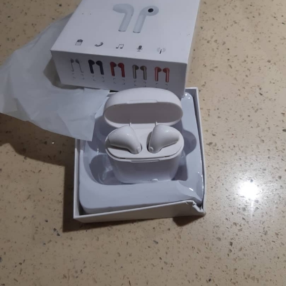 Wireless Bluetooth Earbud i7s TWS - Picture 3 of 13